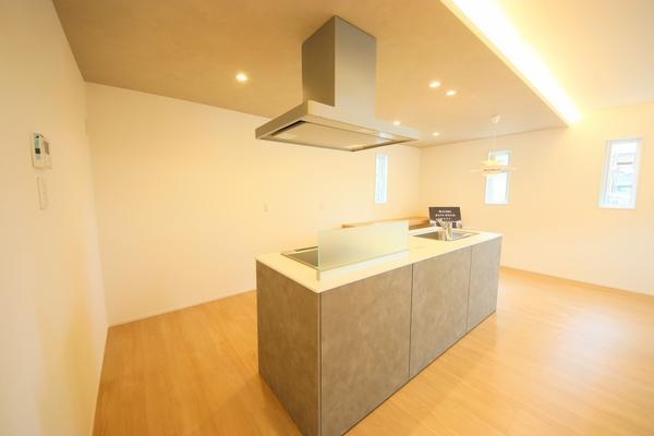 新発田市豊町4丁目　新築戸建2