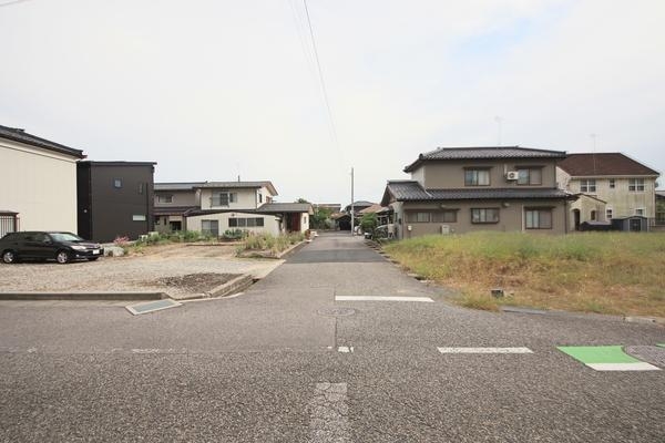 新潟市西区五十嵐中島２丁目の新築一戸建