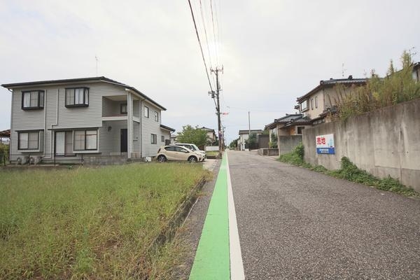 新潟市西区五十嵐中島２丁目の新築一戸建