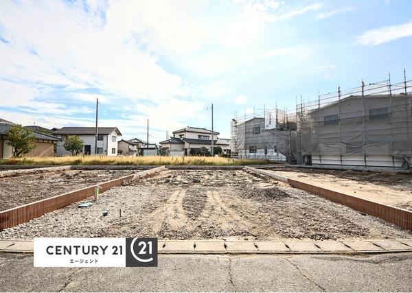 新発田市諏訪町３丁目の新築一戸建