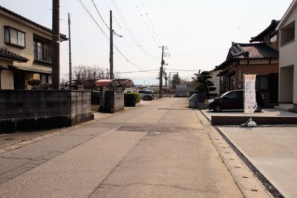 新発田市諏訪町３丁目の新築一戸建