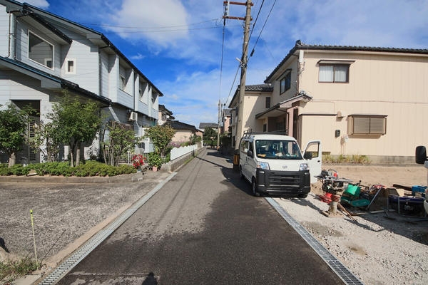 新潟市東区新石山５丁目の新築一戸建