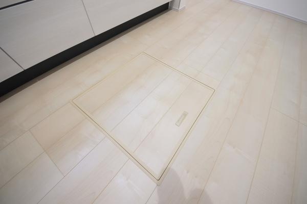 新発田市諏訪町３丁目の新築一戸建