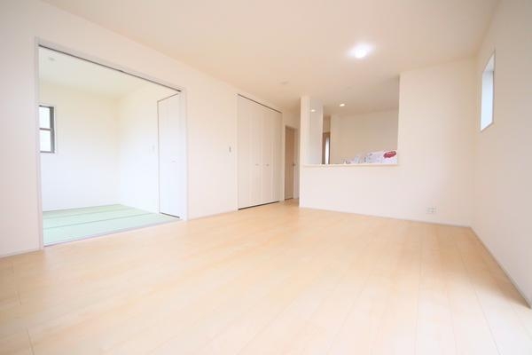 新発田市諏訪町３丁目の新築一戸建