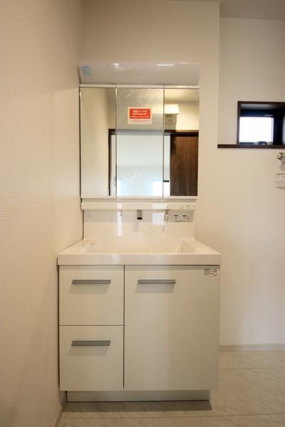 燕市杉柳の新築一戸建
