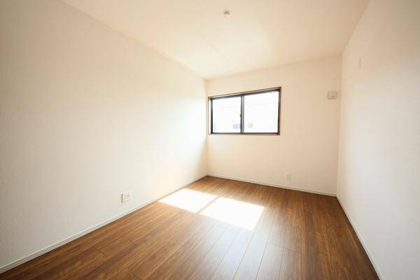 燕市杉柳の新築一戸建