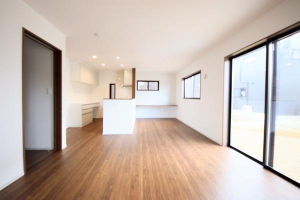 燕市杉柳の新築一戸建