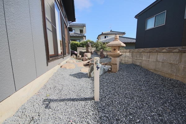 新潟市東区河渡3丁目の中古一戸建て(庭)