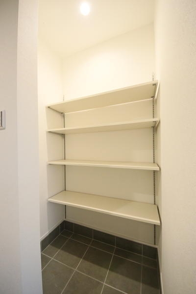 長岡市錦3丁目　新築戸建