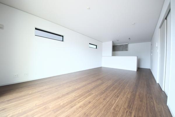 燕市井土巻４丁目の新築一戸建