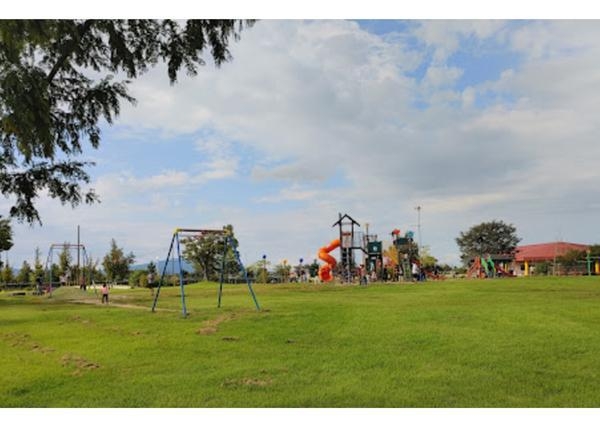 燕市井土巻４丁目の新築一戸建(吉田ふれあい広場)