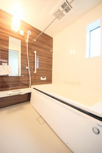 燕市井土巻４丁目の新築一戸建