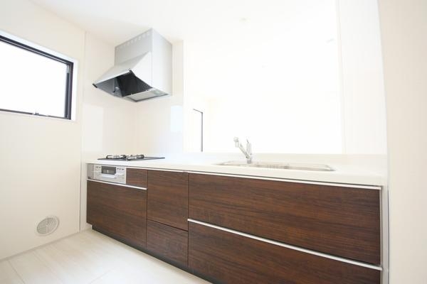 新潟市中央区関南町の新築一戸建