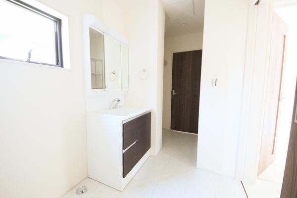 新潟市中央区関南町の新築一戸建