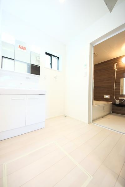 新潟市西区五十嵐中島５丁目の中古一戸建て