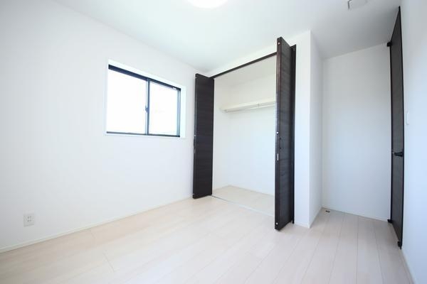 新潟市西区五十嵐中島５丁目の中古一戸建て