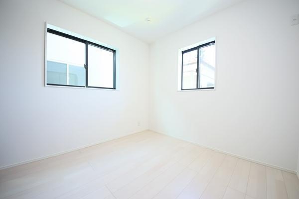 新潟市西区五十嵐中島５丁目の中古一戸建て