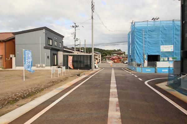 見附市本町１丁目の新築一戸建