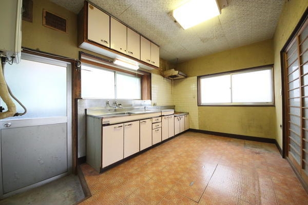 新潟市西区寺尾上５丁目の中古一戸建て