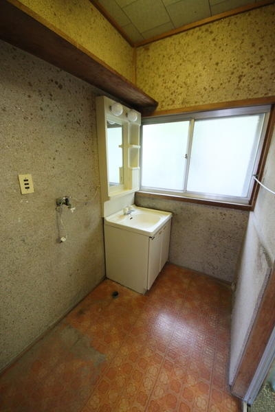 新潟市西区寺尾上５丁目の中古一戸建て