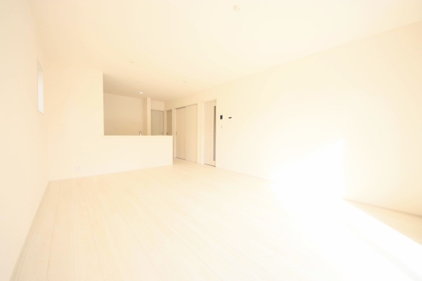 新潟市西区五十嵐中島５丁目の新築一戸建