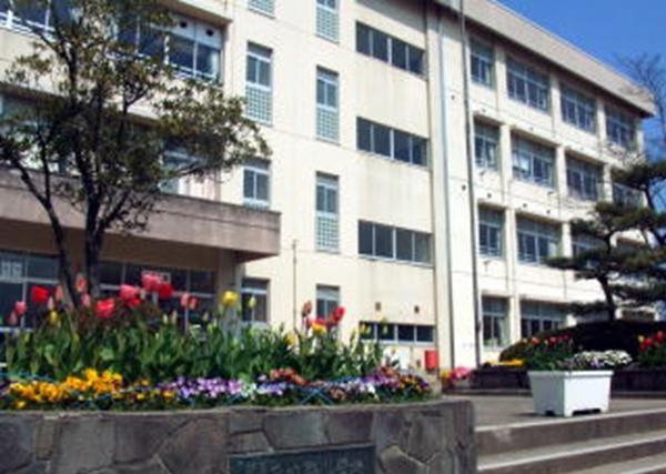 新潟市西区五十嵐中島５丁目の新築一戸建(新潟市立西内野小学校)