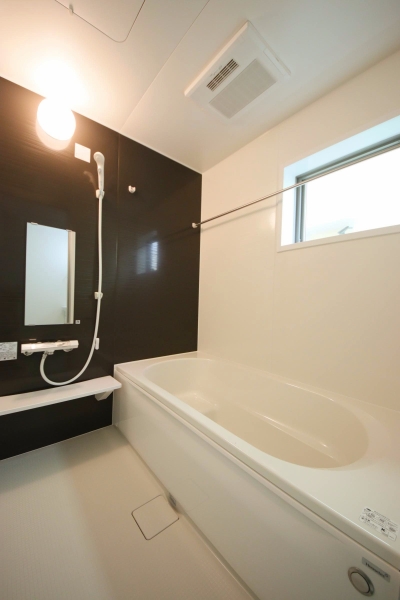 新潟市西区五十嵐中島５丁目の新築一戸建