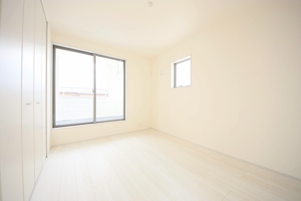 新潟市西区五十嵐中島５丁目の新築一戸建