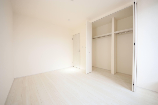 新潟市西区五十嵐中島５丁目の新築一戸建