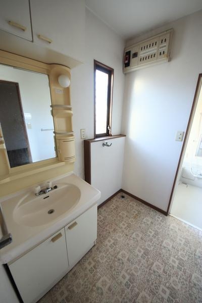 新潟市西区坂井東２丁目の中古一戸建て