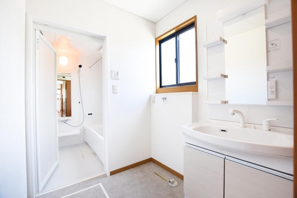 新潟市西区坂井東６丁目の中古一戸建て