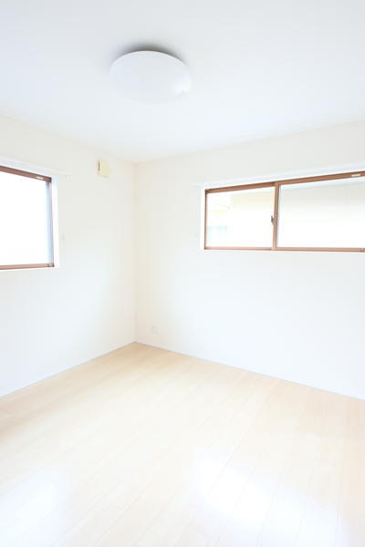 新発田市富塚町２丁目の中古一戸建て