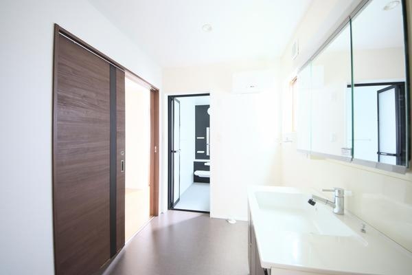 新発田市富塚町２丁目の中古一戸建て