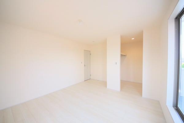 新発田市豊町４丁目の新築一戸建