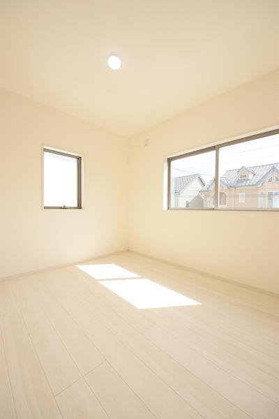 新潟市西区小針５丁目の中古一戸建て