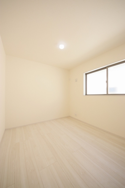 新潟市西区小針５丁目の中古一戸建て