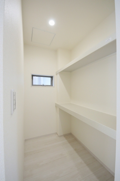 新潟市西区小針５丁目の中古一戸建て