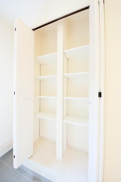 新潟市西区小針５丁目の中古一戸建て