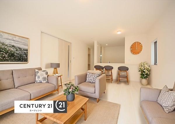 新潟市西区小針５丁目の中古一戸建て