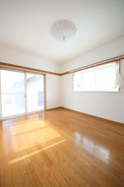 新潟市西区鳥原の中古一戸建て