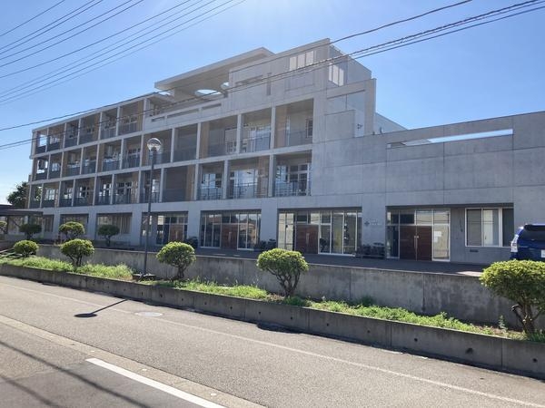 長岡市三和３丁目の新築一戸建(長岡市立宮内中学校)