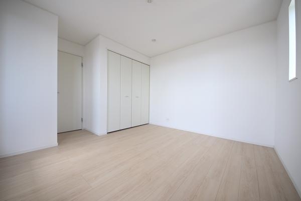 東区白銀第7　1号棟　全1棟
