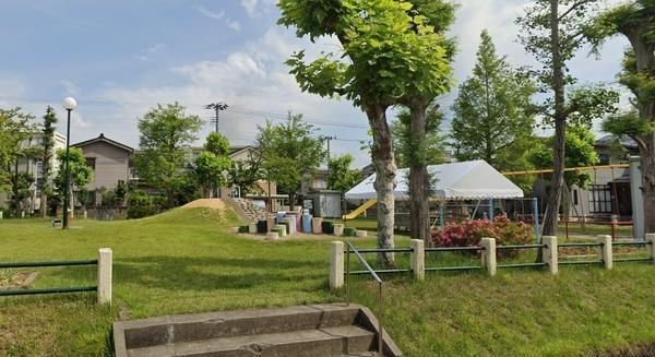 見附市学校町1丁目　新築戸建(昭和町児童公園)