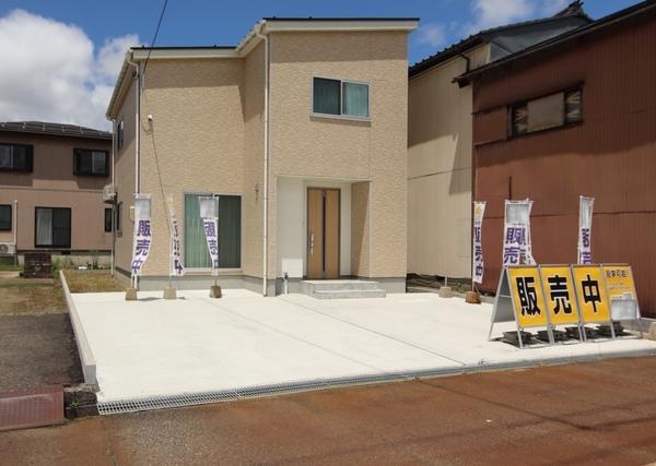 見附市学校町1丁目　新築戸建