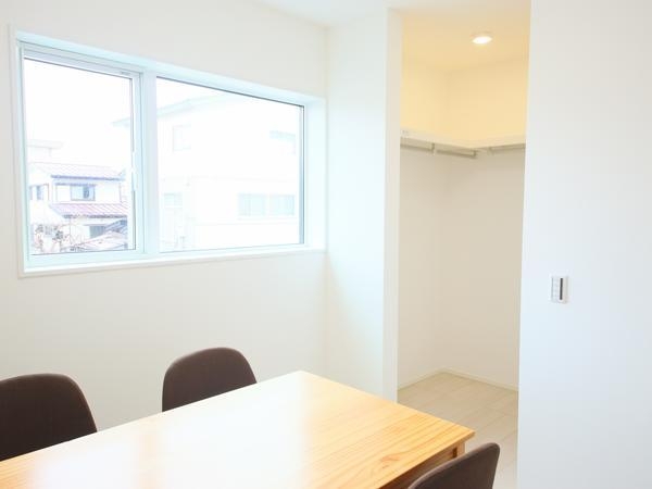 長岡市東栄3丁目　新築戸建