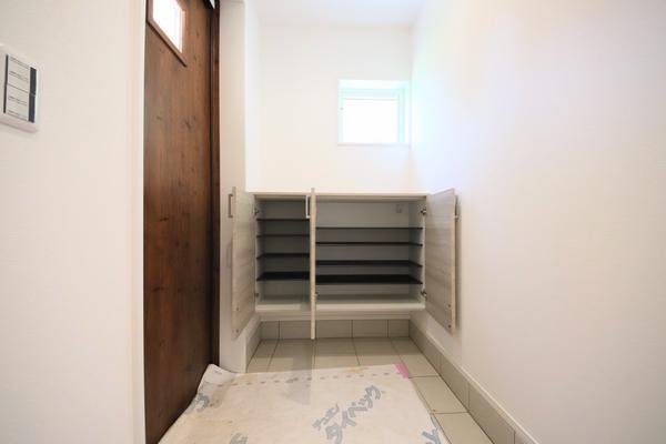 長岡市寿3丁目１　新築戸建
