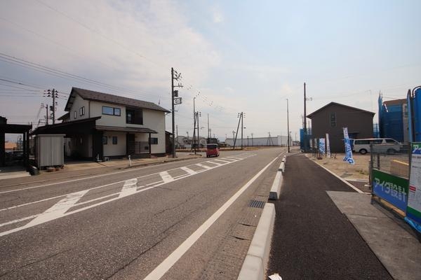 新発田市富塚町２丁目の新築一戸建