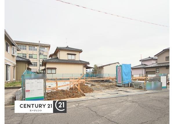 新発田市東新町４丁目の新築一戸建