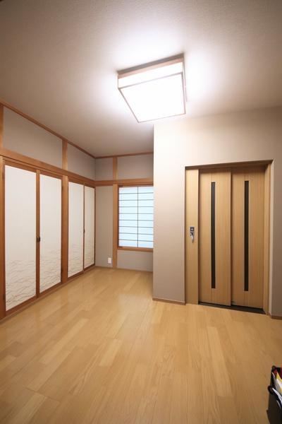 新潟市西区小針南台の中古一戸建て