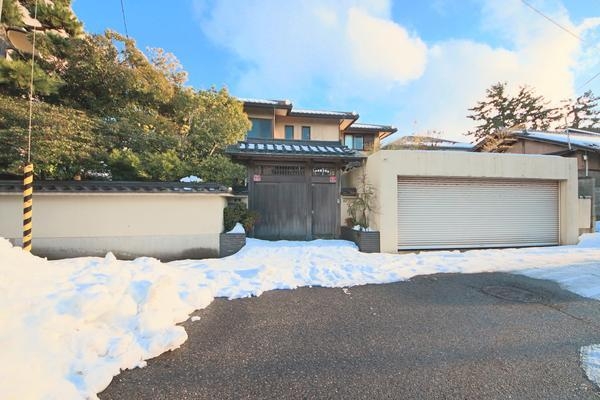 新潟市西区小針南台の中古一戸建て